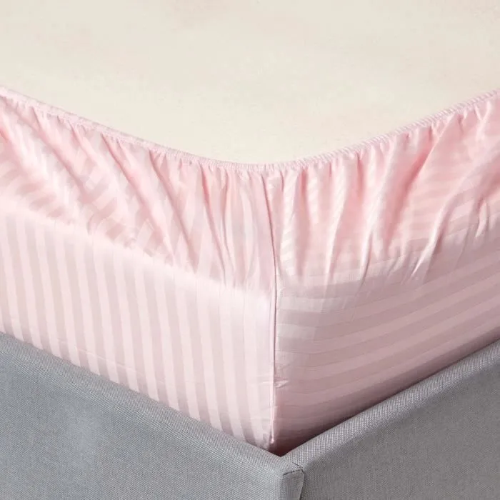 Drap-housse - HOMESCAPES - Rayé rose - 140 x 200 cm - Coton égyptien 330 fils - Doux et absorbant-1