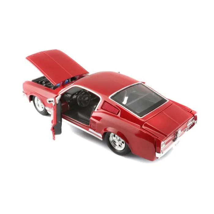 Voiture Ford Mustang GT 1967 en métal à l'échelle 1/24ème de la marque Maisto - Rouge-3