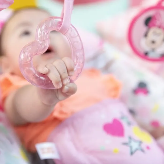 DISNEY BABY MINNIE Transat bébé Confettis, Arche avec jouets d'éveil amovibles, Vibrations apaisantes, Lavable en machine-8