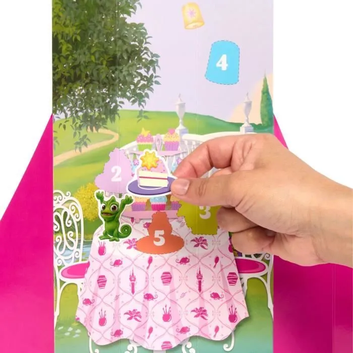 Spin & Reveal Raiponce Mattel Poupée Disney Princesses avec surprises HTV86-7