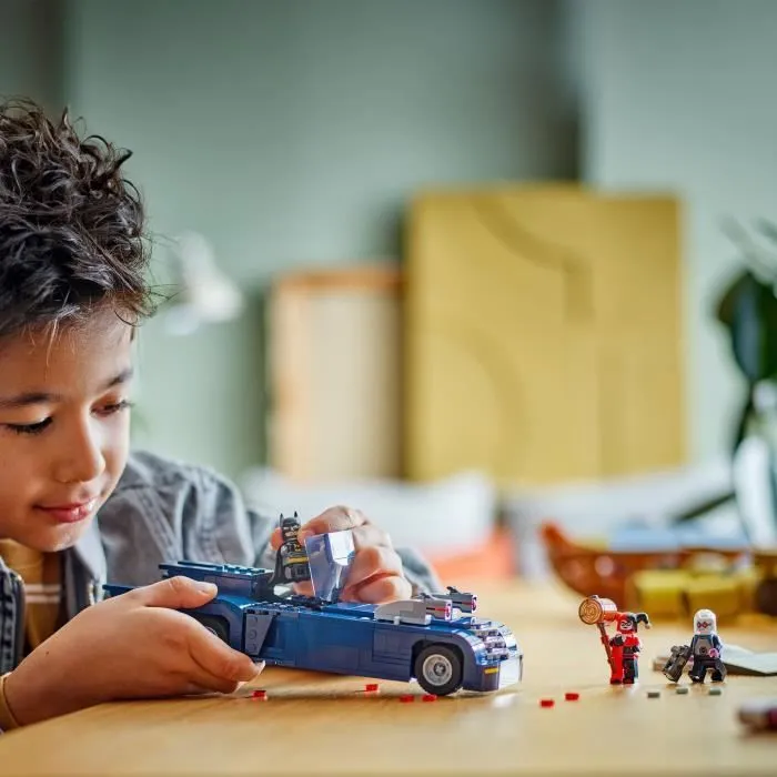 LEGO® Super Heroes DC 76274 Batman avec la Batmobile contre Harley Quinn et Mr. Freeze-4