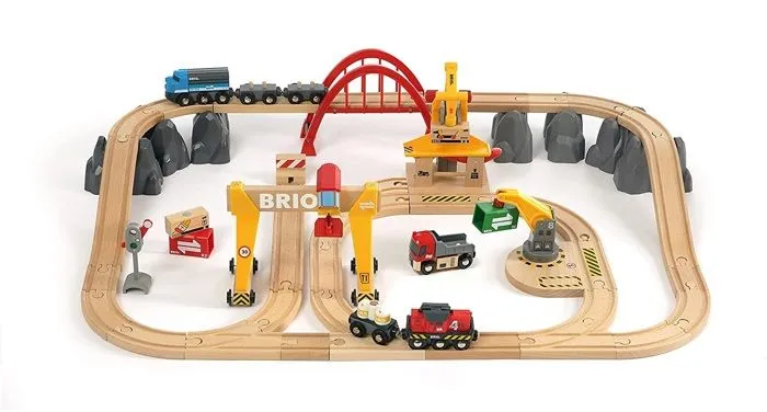 Circuit de train en bois BRIO - Grues et Chargements - Coffret complet 54 pièces - Ravensburger - Dès 3 ans-1