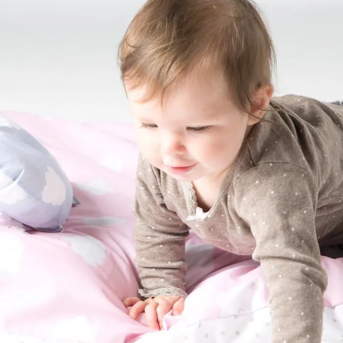 Parure de lit Bébé Kleine Wolke - ROBA - Nuage Rose - 100x135 cm + 40x60 cm-1