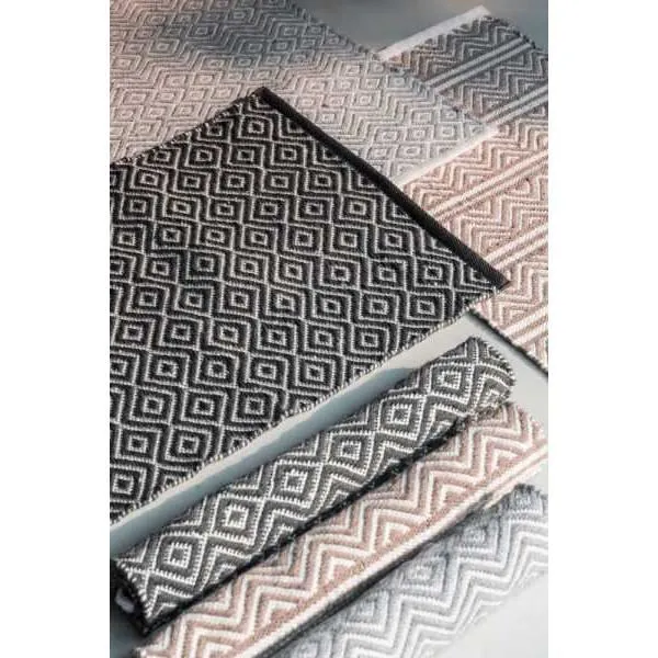 WENKO Tapis de bain Shaki, tapis salle de bain antidérapant, en bouteille plastique recyclée, Polyester, 50x80 cm, multicolore-3