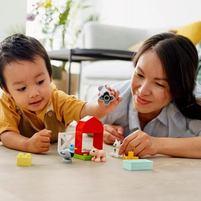 LEGO® 10949 DUPLO® Town Les Animaux de la Ferme Jouet avec Figurines du Canard, Cochon et Chat pour Enfant de 2 Ans et +-3