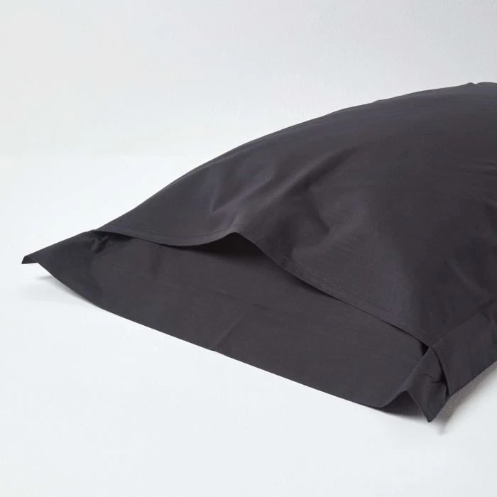 Taie d'oreiller volant plat en coton égyptien 200 fils coloris noir 50 x 75 cm-2