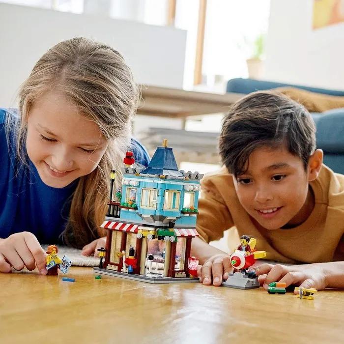 LEGO® Creator - Le magasin de jouets du centre-ville - 554 pièces - Multicolore-4