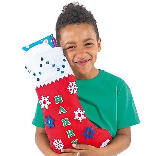 Grandes chaussettes de Noël en feutrine que les enfants pourront décorer et personnaliser (Lot de 3)-2