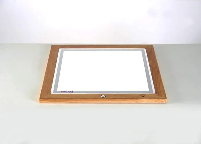 TickiT - Table lumineuse en bois - COMMOTION-4