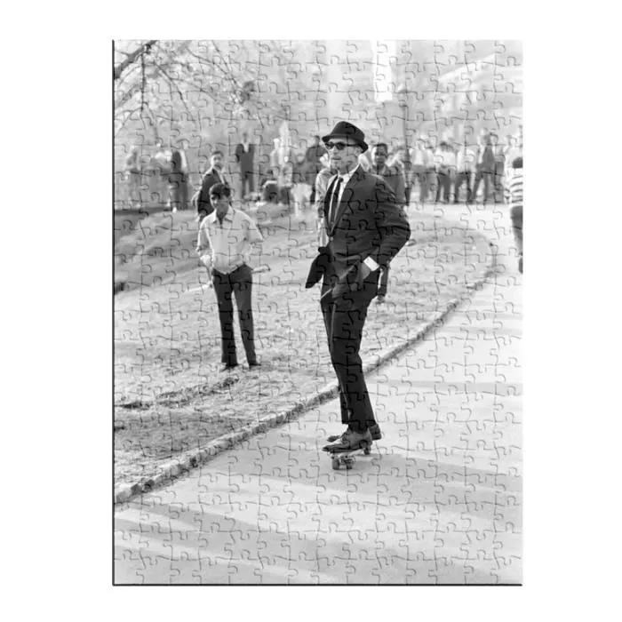 Puzzle Classique 280 pièces Swag Homme en Costume Sur Un Skate Central Park New York-1