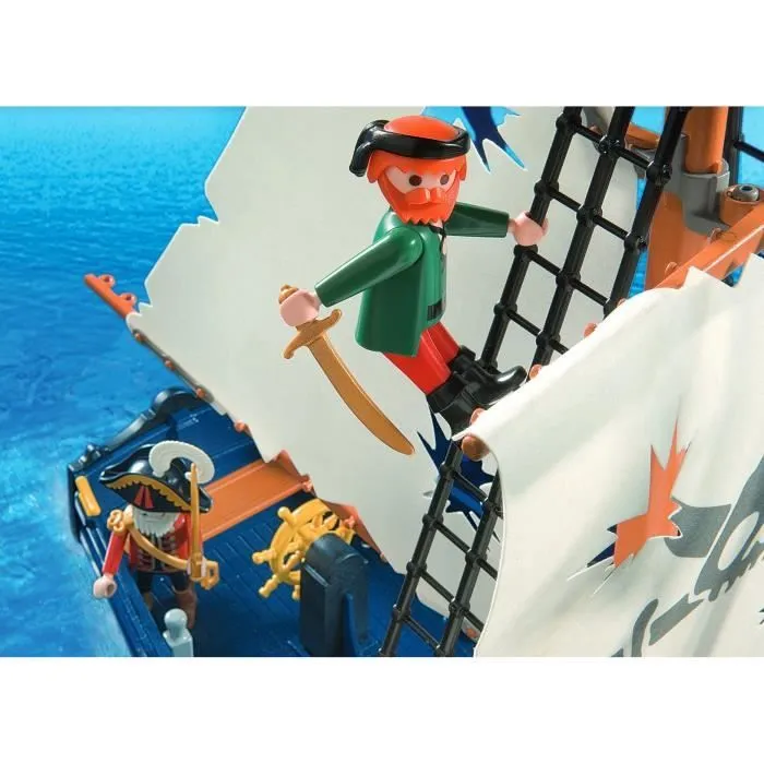 PLAYMOBIL 5810 Chaloupe des pirates, avec canon, Flotte dans l'eau, 3 personnages, 84 pièces, Les pirates, Dès 4 ans-6