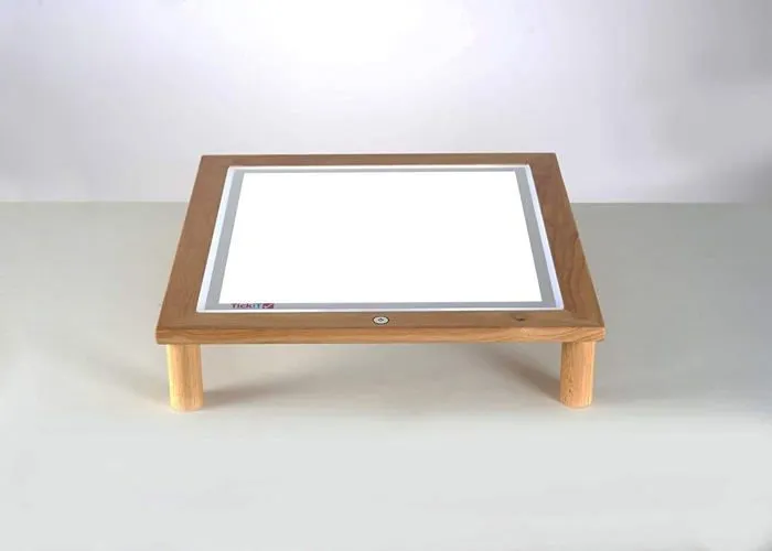 TickiT - Table lumineuse en bois - COMMOTION-5