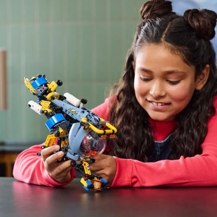 LEGO Technic 42201 Le sous marin de recherche en haute mer - Jeu de construction dès 9 ans-4