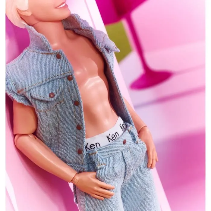 Barbie Le Film-Poupée Ken® à collectionner, tenue en jean HRF27-7