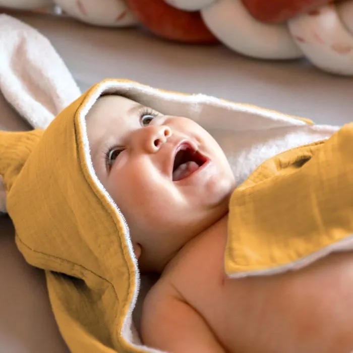 Cape, sortie de bain pour bébé intérieur 100 % coton - 100 x 100 cm - Lapin - Moutarde - Monsieur Bébé-3