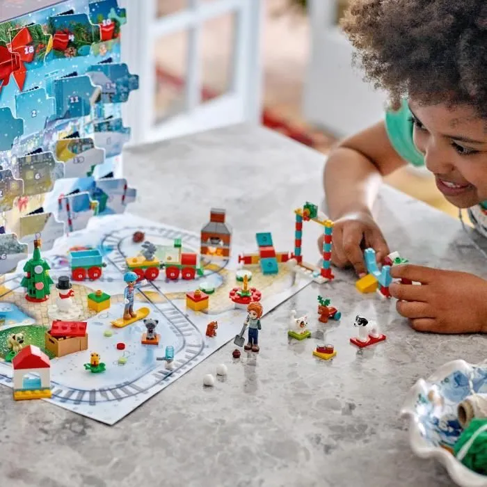 LEGO® Friends - Calendrier de l’Avent 2023 - 24 Cadeaux dont 8 Figurines d'Animaux - Cadeau Noël-4