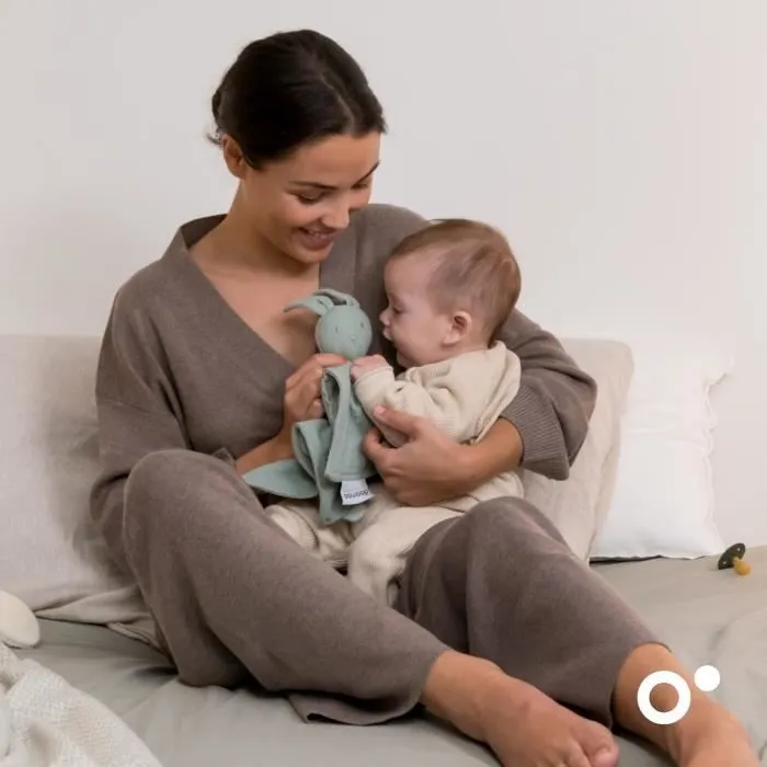 doomoo Doudou Bébé You&Me - Doudou Réversible et Réconfortant - Fourni avec 2 Corps pour Transporter l'Odeur du Parent, Vert-4