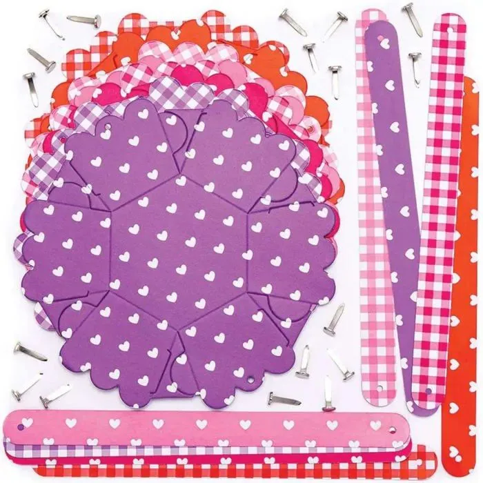 Kit de dessin Baker ross - FC477 - Lot de 8 paniers en forme de coeur en caoutchouc mousse pour bricolage d'enfants-1