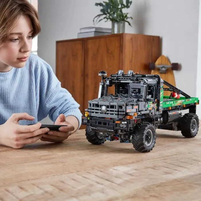 LEGO® Technic 42129 Le Camion d’Essai 4x4 Mercedes-Benz Zetros Télécommandé, Maquette Camion Mercedes, Camion Télécommandé, Adultes-3