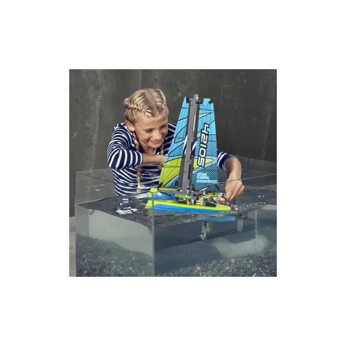 LEGO® Technic 42105 Le catamaran, Kit de Construction, Maquette Bateau Jouet Fille et Garçon de 8 ans et plus-1