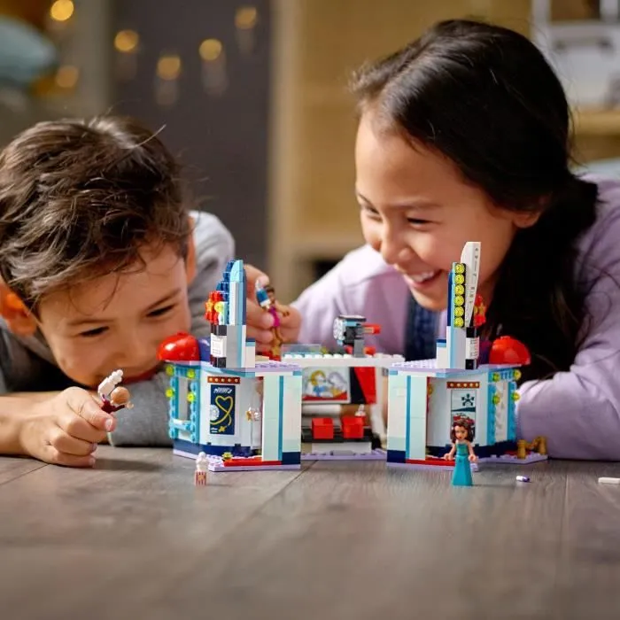 LEGO® Friends 41448 Le Cinéma de Heartlake City avec Support Téléphone, Jeu Créatif pour Fille et Garçon de 7 ans et plus-3
