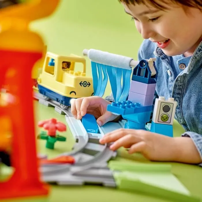 LEGO DUPLO Ma ville 10428 Le grand train communautaire interactif - Jouets d’éveil 3 ans-3