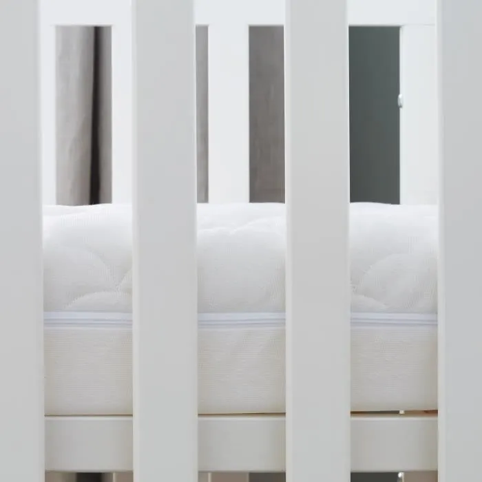 P'tit Lit - Matelas Bébé Climatisé - 60x120 cm - 1 face Été fraîche / 1 face Hiver ouatinée - Anti Acarien - Déhoussable - Oeko-3