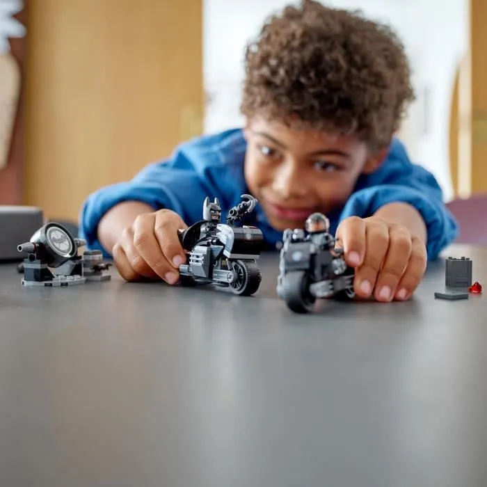 LEGO® DC 76179 La Course-Poursuite en Motos de Batman et Selina Kyle, Jouet de Construction-4