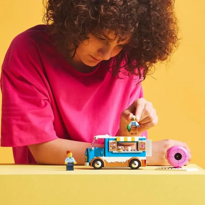 LEGO City 60452 Le food-truck de donuts - Jouet de construction pour garçon dès 5 ans-6