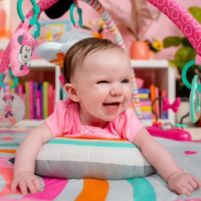 DISNEY BABY -MINNIE- Tapis de sol éveil bébé évolutif arche avec jouets sensoriels et musicaux, guirlande lumineuse, miroir-5