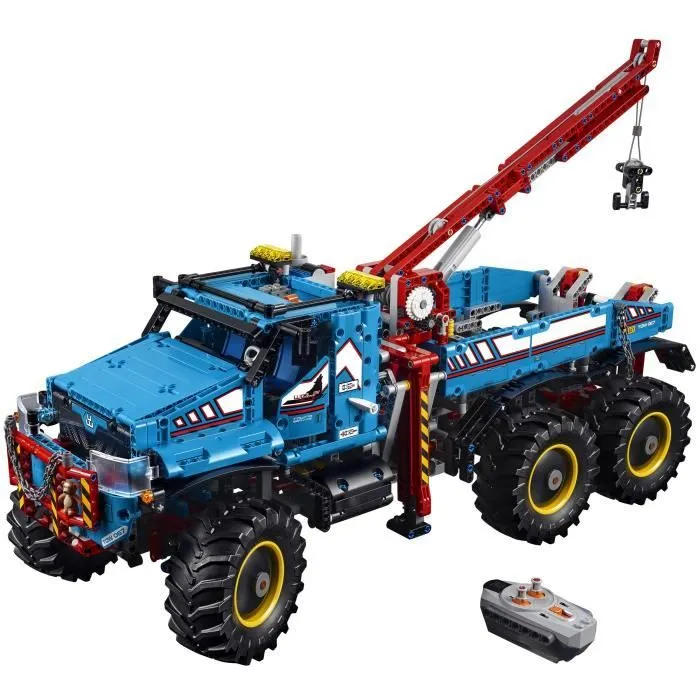 LEGO® Technic 42070 La Dépanneuse Tout-Terrain 6x6-1