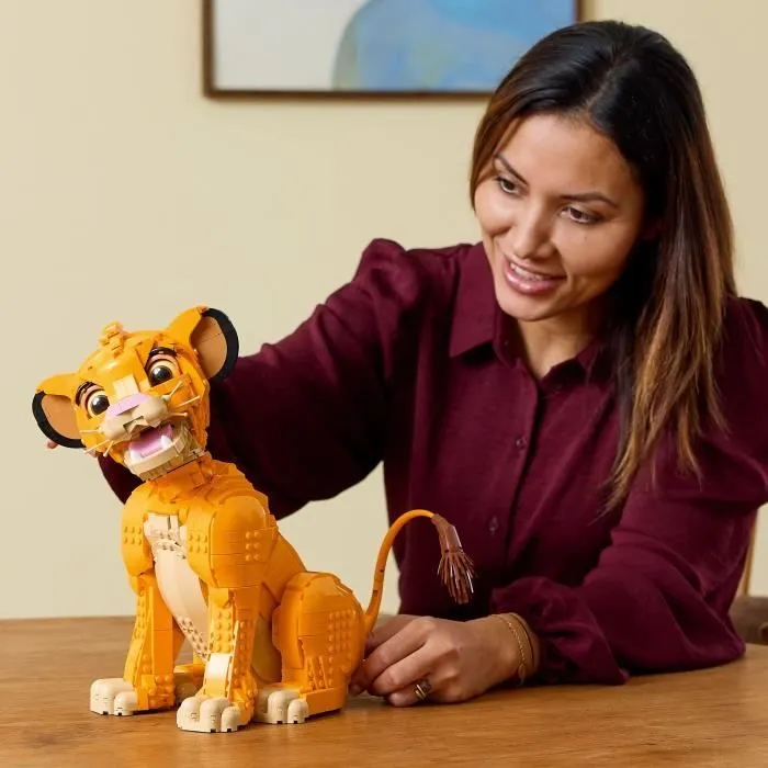 LEGO® Disney Classic 43247 Simba, le jeune Roi lion, figurine d’animal collector-3
