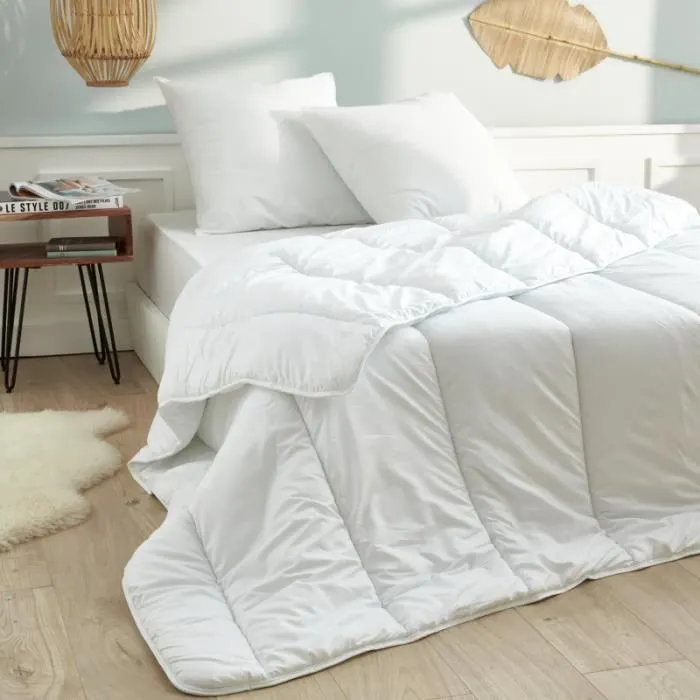Pack Couette Blanrêve 240 x 220 cm + 2 Oreillers 60 x 60 Gamme Microfibre "Douceur" traité Anti Acarien Soft & care-1