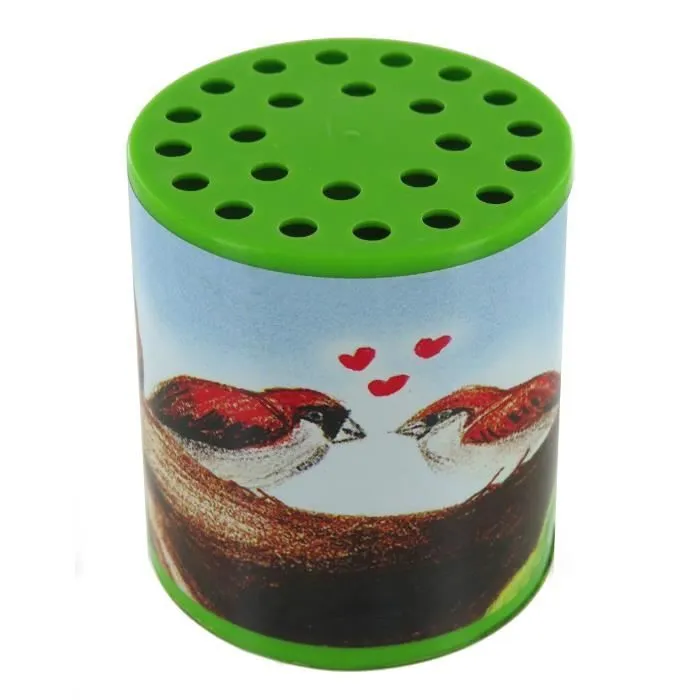 Boîte à meuh ou boîte à oiseau pour entendre le chant mécanique d'un oiseau avec étiquette d'oiseaux amoureux sur une branche-0
