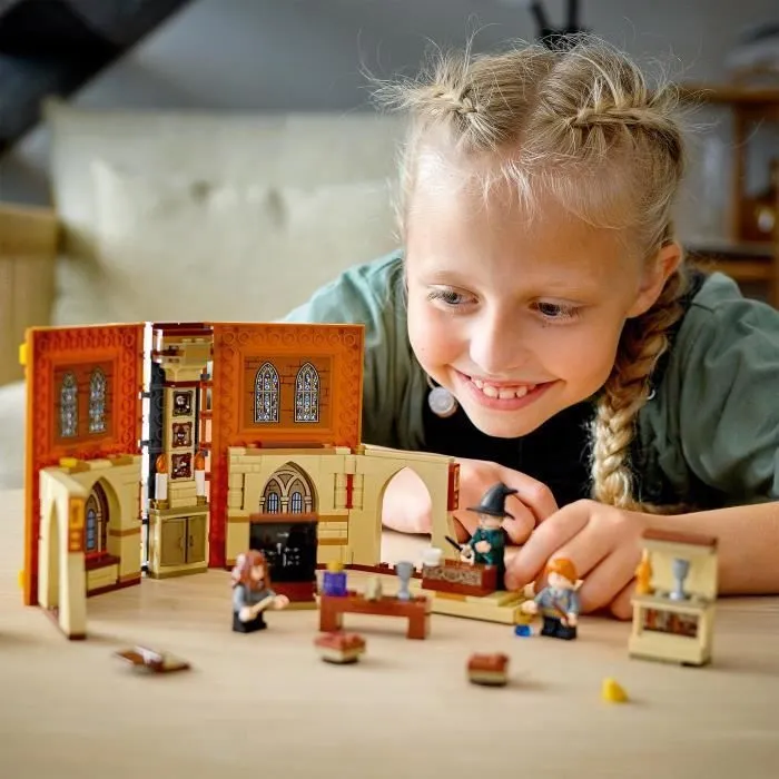 LEGO® Harry Potter 76382 Poudlard : le Cours de Métamorphose, Jouet, Livre, Classe Sortilège-3