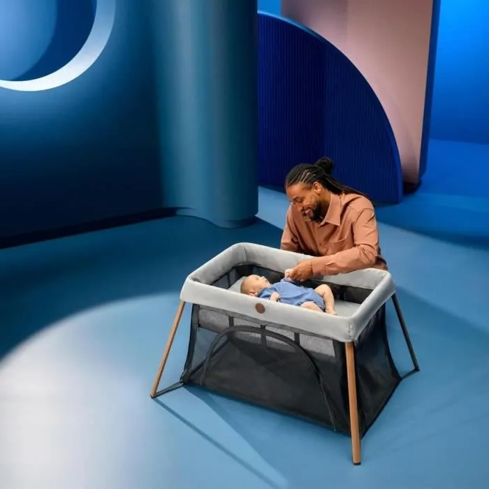 MAXI-COSI IRIS 2, Lit de voyage 2 en 1 - Compact - Evolutif - léger - De la naissance à 3 ans, ESSENTIAL GRAPHITE-7