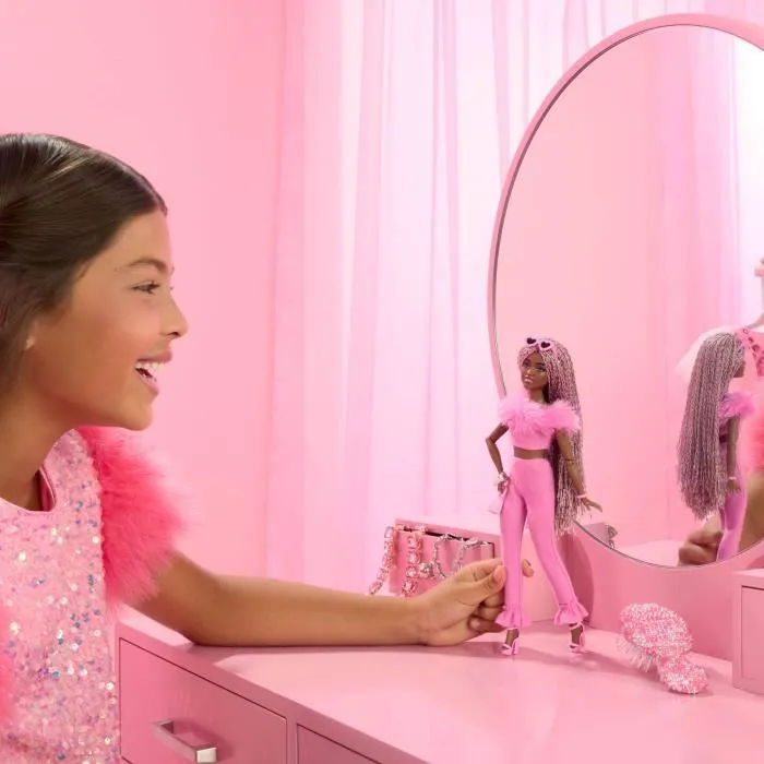 Barbie-Deluxe Style-Poupée Barbie À Combinaison Rose Tissu Doux - 4 ans+ - HYV28-1