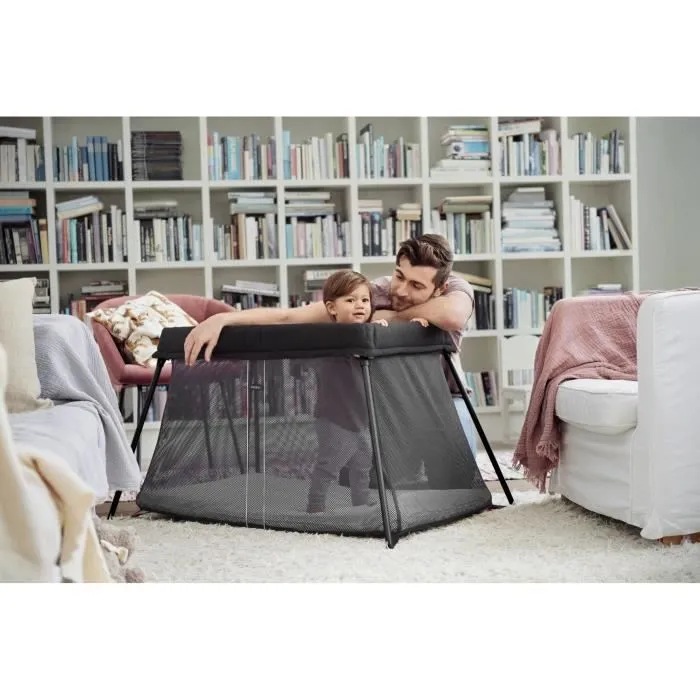 BABYBJÖRN Lit Parapluie Light, Noir, avec Drap-housse pour le Lit Parapluie Light-1