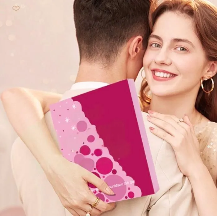 Calendrier de l'Avent Beauté 2024, Maquillage Femme 24 Cadeaux de Noël Surprises pour le Visage, les Yeux, les Lèvres, les Ongles-4