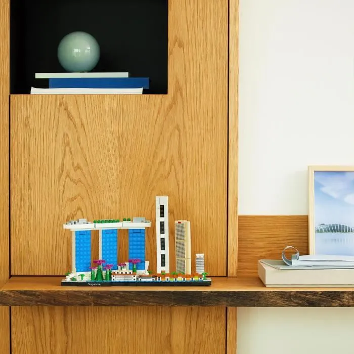 LEGO® 21057 Architecture Singapour, Loisirs Créatifs pour Adultes, Collection Skyline, Décoration pour La Maison-4