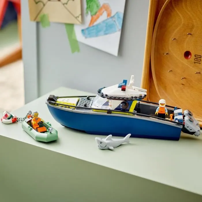 LEGO City 60456 La Course-Poursuite en Bateau de Police - Jouet pour Garçon dès 6 ans-3