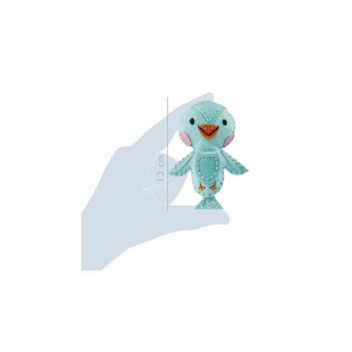 Avenue Mandarine - Une boite Mini Couzin comprenant une figurine en feutrine 7x3x13 cm, fil, aiguille et accessoires,-4