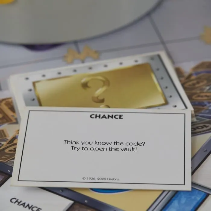 Monopoly Coffre-fort, jeu de plateau pour la famille et les enfants, 2 à 6 joueurs, dès 8 ans, inclut un coffre-fort-5