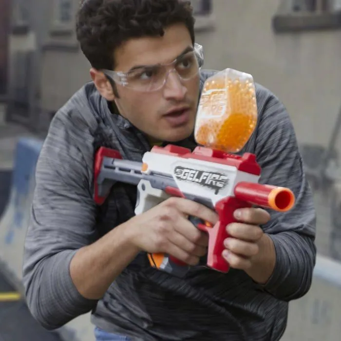 Nerf Pro Gelfire Mythic Blaster 1600 Boules de Gelfire Hydrate Magazine a Billes pour 800 Boules avec Batterie et Lunettes-1