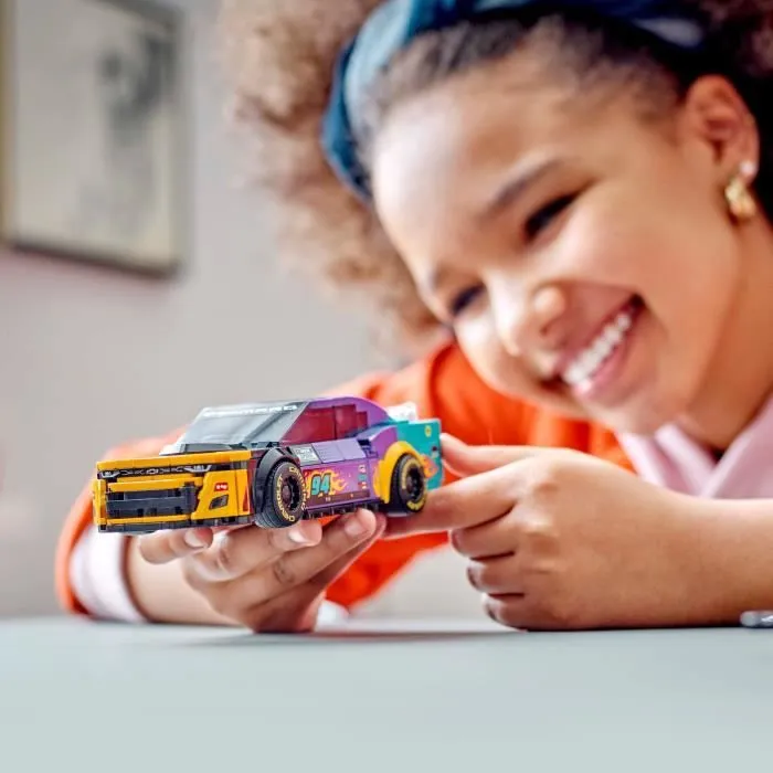 LEGO® Speed Champions 76935 NASCAR Next Gen Chevrolet Camaro ZL1 - Set Voiture de Course-4