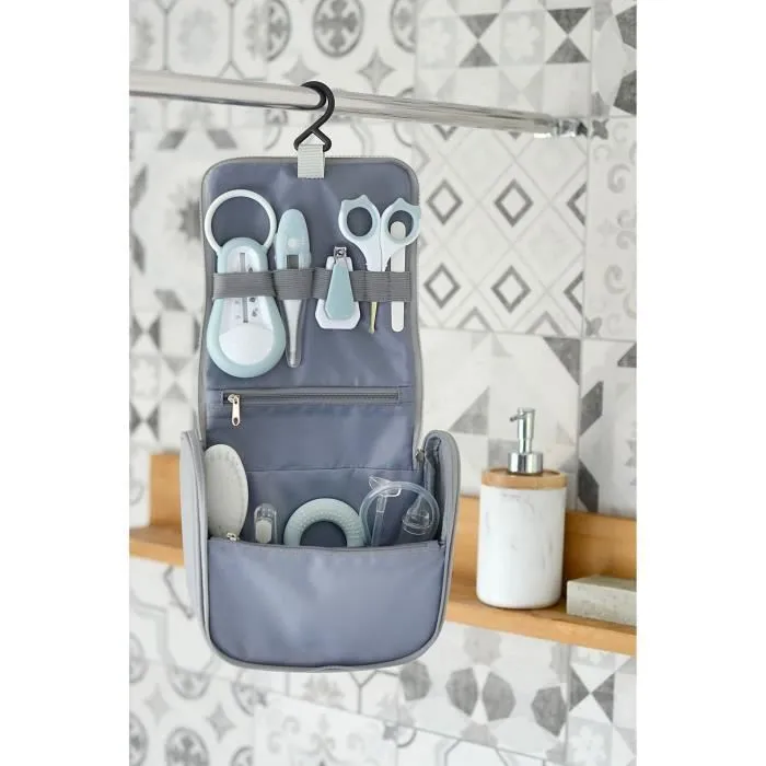 BÉABA Trousse de toilette nomade bébé, 9 accessoires, Green blue-4