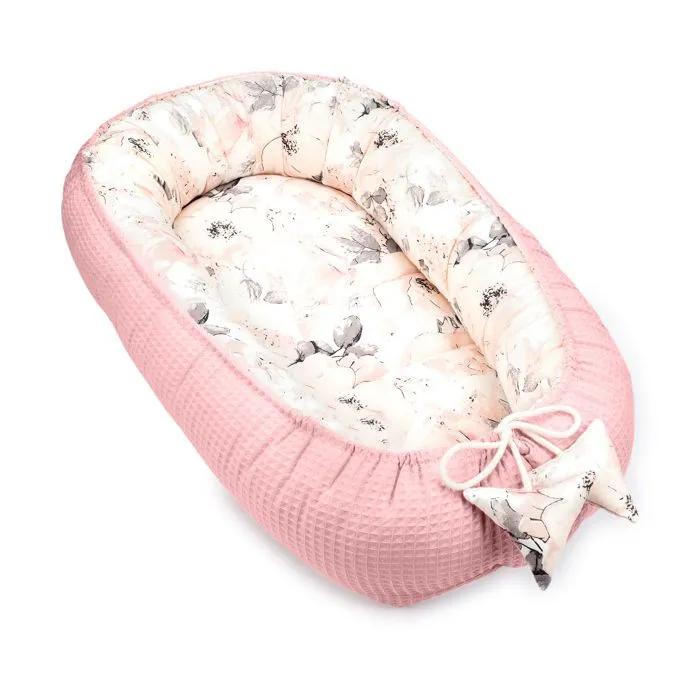 Réducteur Lit Bébé 90 x 50 cm - Cocon fait à la main des deux côtés en coton Coton Piqué Rose Gaufré et Motif Roses-0