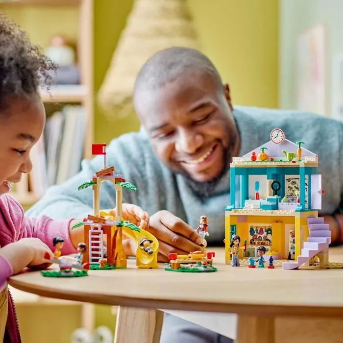 LEGO® Friends 42636 La maternelle de Heartlake City - Jouet créatif avec salle de classe-4