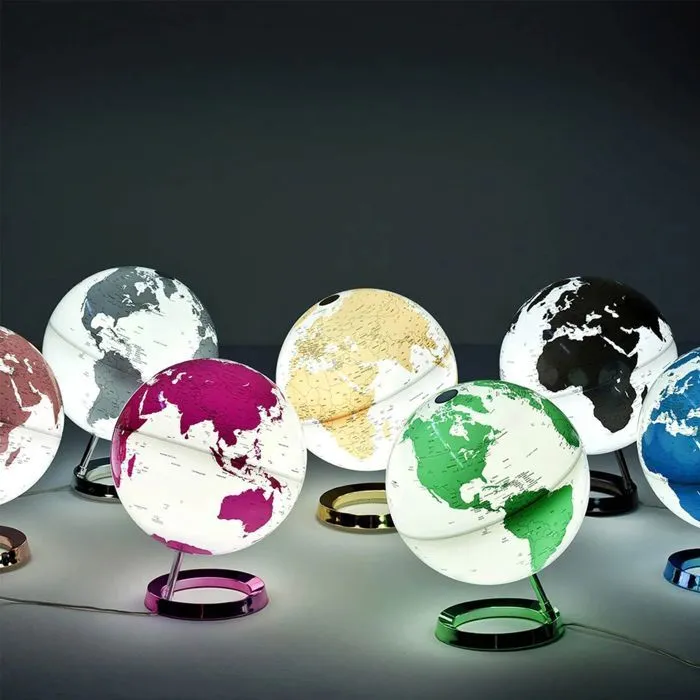 Globe terrestre lumineux design blanc vert électrique sur socle couleur verte-3