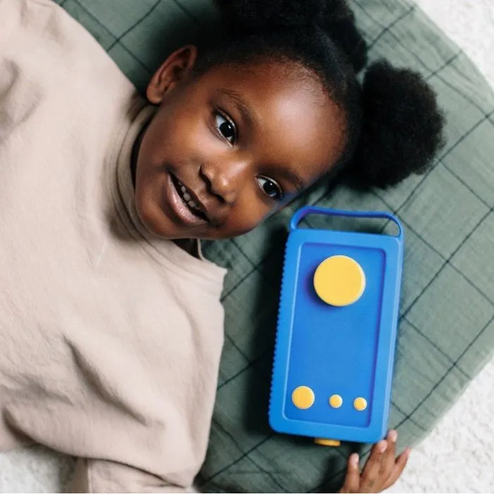 Console éducative - Lunii - Ma Fabrique à Histoires Bleue Nouveau Modèle - Casque Octave et Coque Odile Bleue - de 3 à 8 Ans-2
